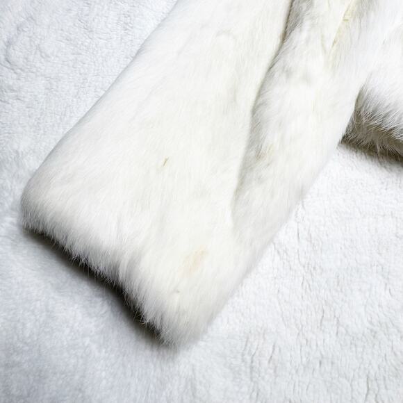 BEBE Ivory Cream Rabbit Fur Cropped Zip-up Jacket Lined Coat size Small - Picture 12 of 13